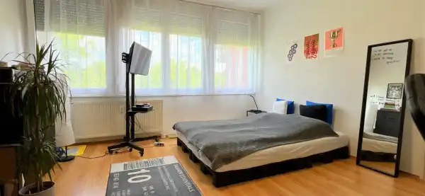 Eladó panellakás, Eger 2 szoba 56 m² 37.5 M Ft