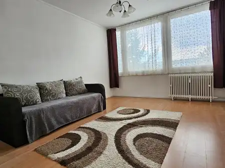 Eladó panellakás, Eger 2+1 szoba 60 m² 33.9 M Ft