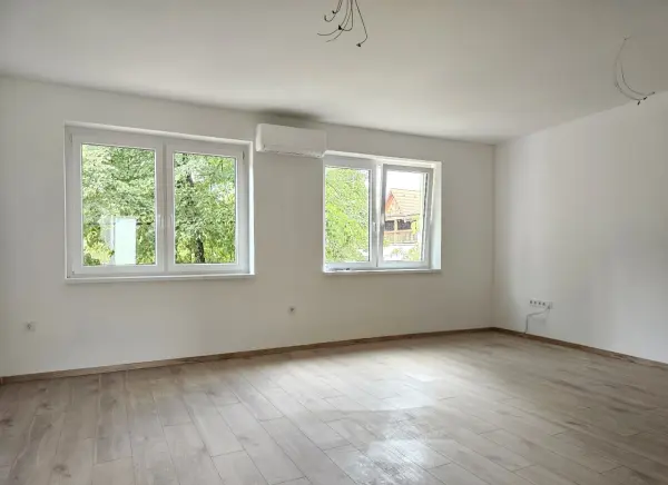 Eladó újszerű téglalakás, Eger 2 szoba 57 m² 66.9 M Ft